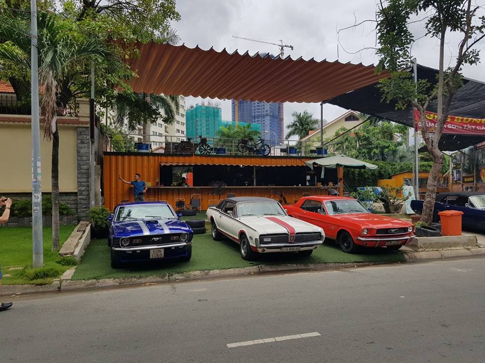 Loạt xe cổ Ford Mustang và Mercury Cougar hội tụ ở Sài Gòn ảnh 1