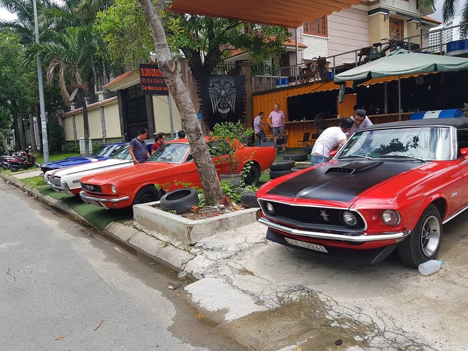Loạt xe cổ Ford Mustang và Mercury Cougar hội tụ ở Sài Gòn ảnh 5