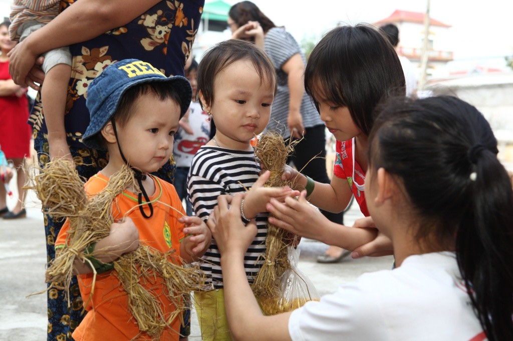 Ford Việt Nam xây dựng sân chơi tái chế “xanh” cho trẻ em ảnh 7