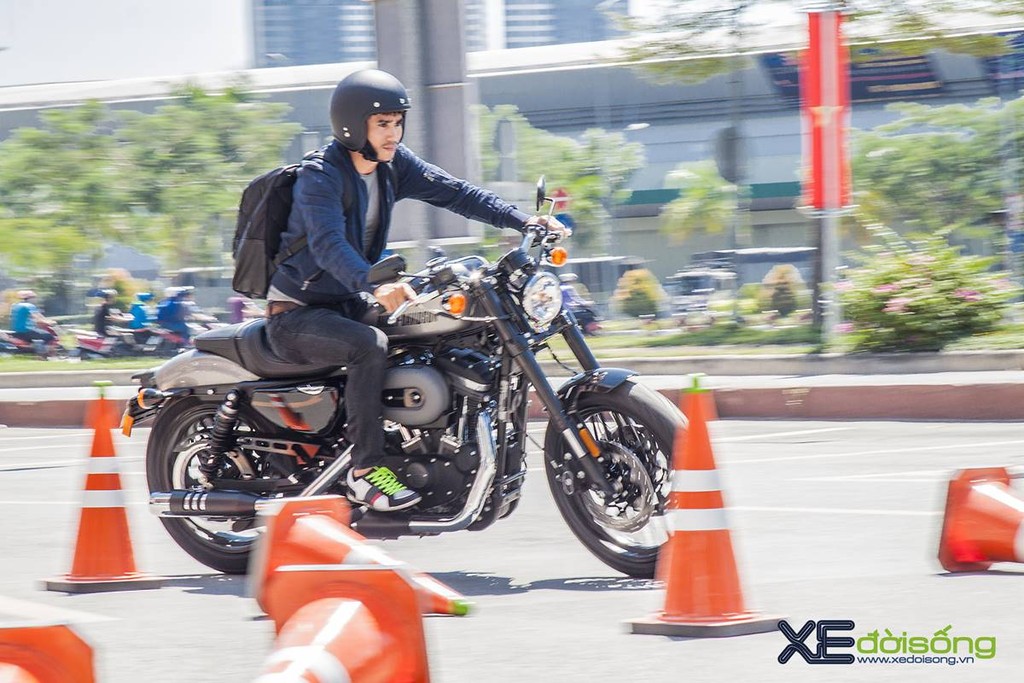 Harley-Davidson hướng dẫn lái xe an toàn dịp Sportster Day ở Sài Gòn ảnh 18