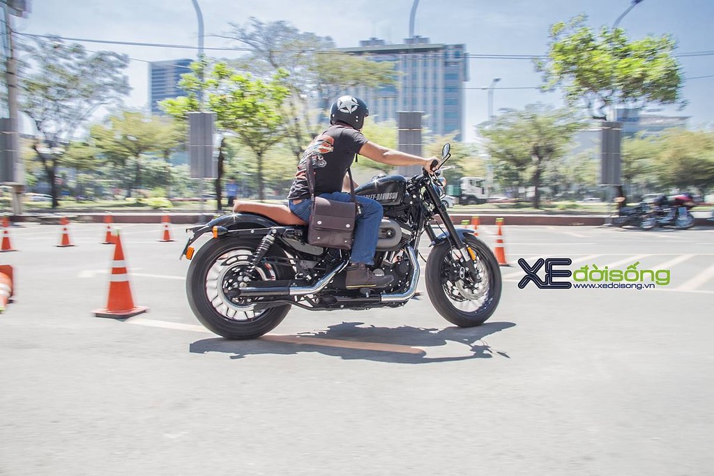 Harley-Davidson hướng dẫn lái xe an toàn dịp Sportster Day ở Sài Gòn ảnh 3