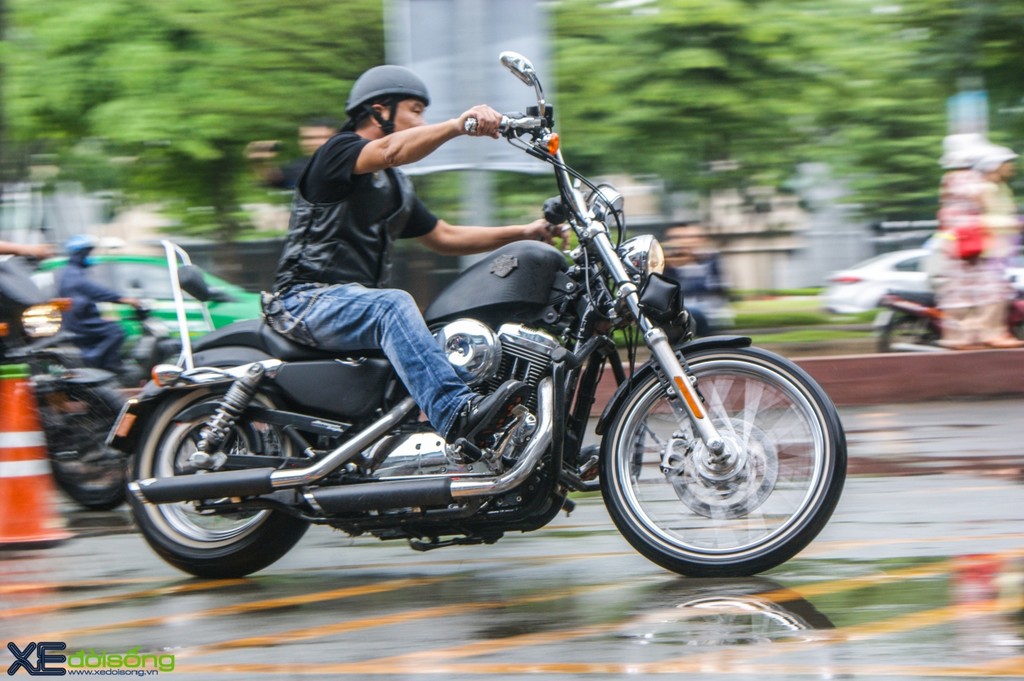 Harley-Davidson of Saigon tổ chức tập kỹ năng lái mô tô trong mưa ảnh 16