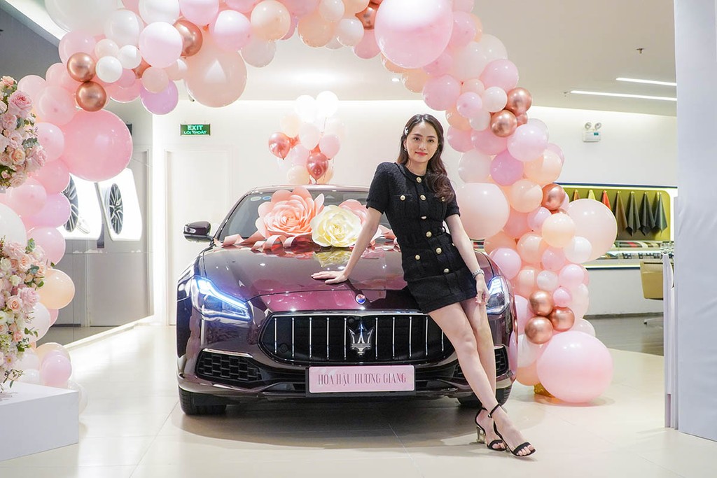 Chiếc Maserati Quattroporte hơn 8 tỷ của Hoa hậu Hương Giang có gì đặc biệt? ảnh 2