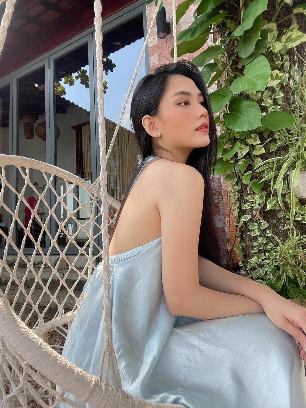 Tân Hoa Hậu Miss World Vietnam 2022 Huỳnh Nguyễn Mai Phương cưỡi xe Cub đi phượt để tạm gác lo âu ảnh 14