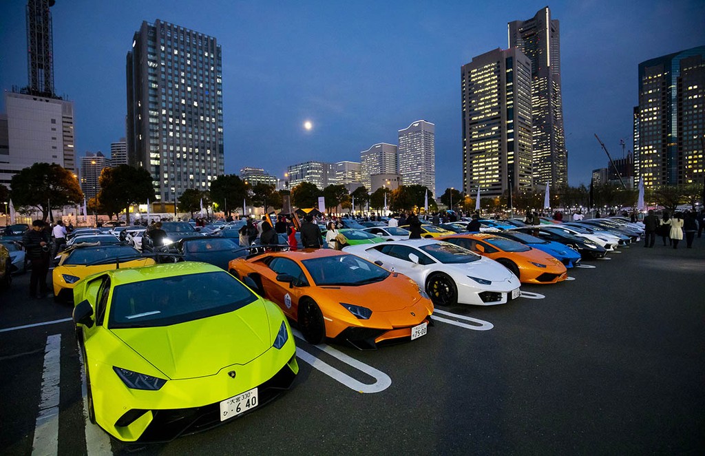 Hơn 200 siêu xe Lamborghini 