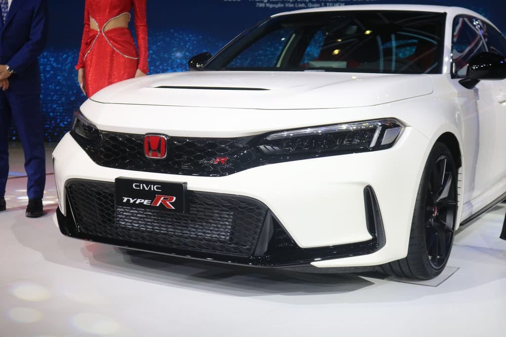 Diện kiến Honda Civic Type R 2023: Mẫu xe đua cầu trước chỉ dành cho các “dân chơi“ ảnh 2
