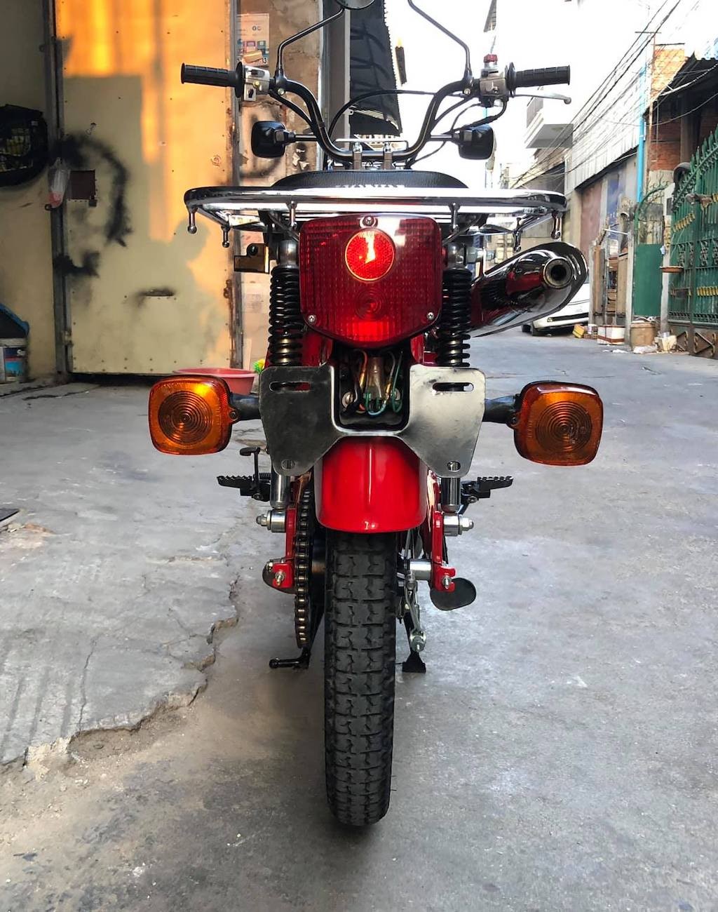 “Sốc” với Honda Super Cub địa hình đời cũ CT110 Trail được “thét giá” trăm triệu đồng tại Việt Nam ảnh 17