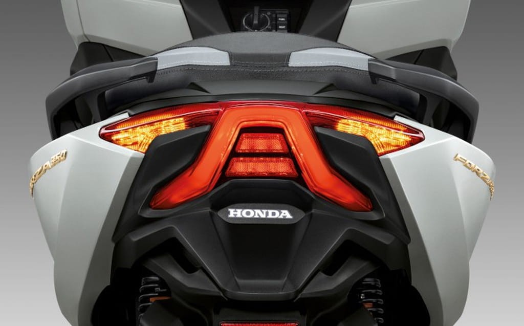 Honda ra mắt Forza 350 2023 hoàn toàn mới tại Thái Lan, không quá nổi bật ngoài thiết kế ảnh 9