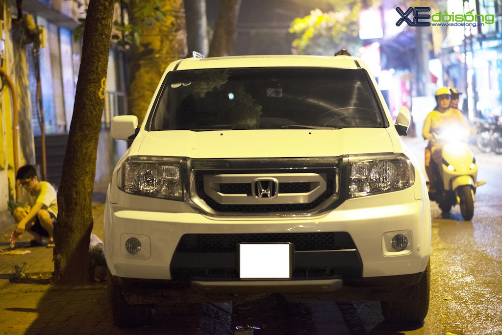 Bắt gặp SUV lạ Honda Pilot thế hệ thứ 2 trên đường phố Hà Nội, sau 10 năm còn lại giá trị gì? ảnh 2