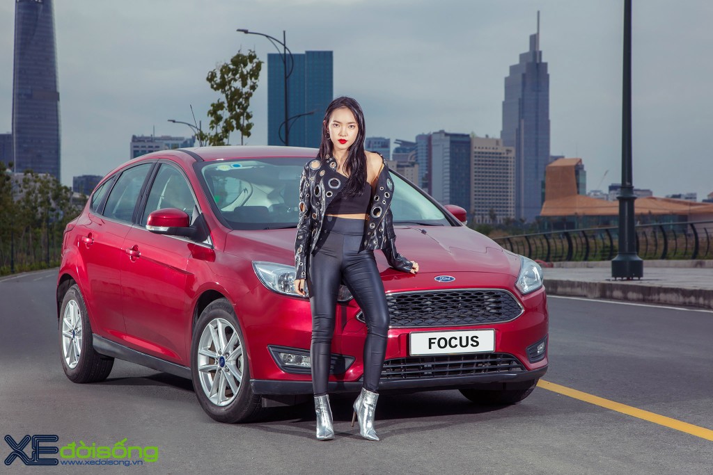 Hot girl fashionista Châu Bùi cá tính, thời thượng với Ford Focus  ảnh 2