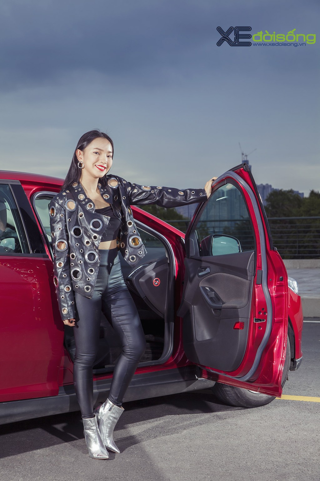 Hot girl fashionista Châu Bùi cá tính, thời thượng với Ford Focus  ảnh 13