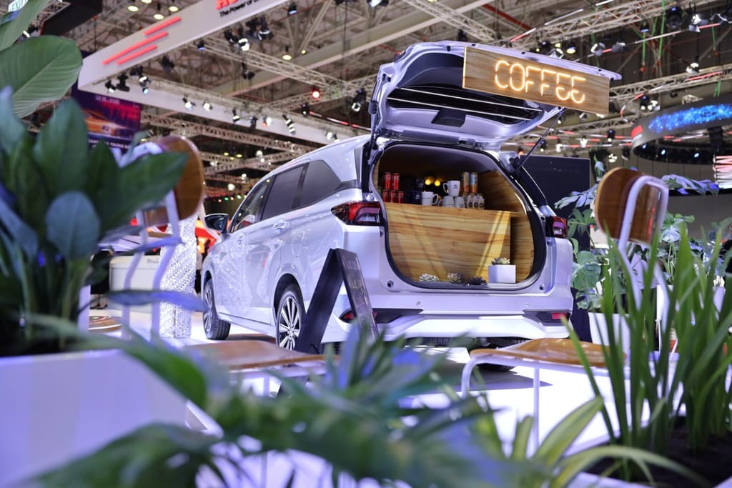 Ngoài bZ4X là tâm điểm, Toyota cũng thể hiện sự chuyển mình tại Triển lãm Ô tô Việt Nam 2022 ảnh 6