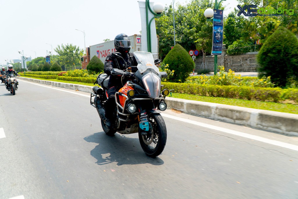 Người đam mê mô tô KTM 3 miền ở Việt Nam hội tụ tại “Hành trình Cam“ ảnh 10