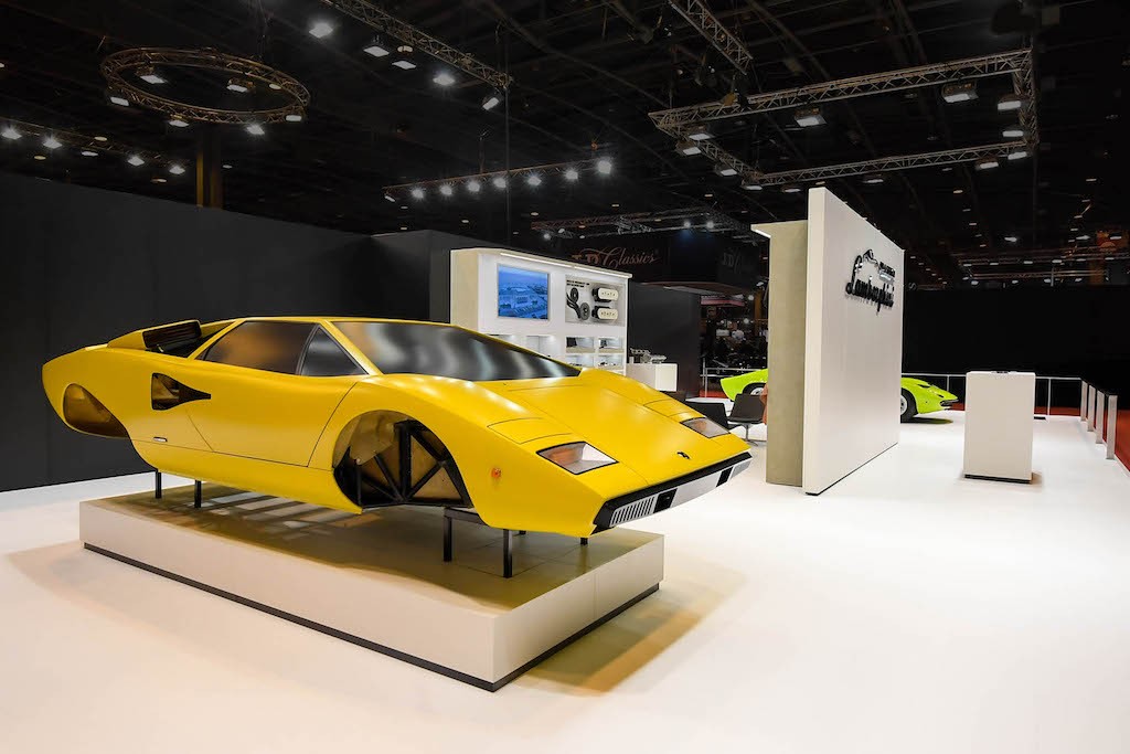 Ngắm 2 siêu xe Lamborghini cổ được phục chế như “đập thùng“ ảnh 3