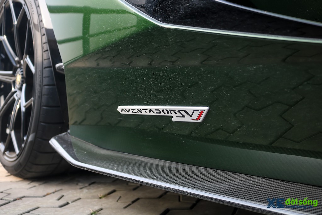 Chiêm ngưỡng Lamborghini Aventador SVJ xanh ngọc lục bảo của ông chủ chuỗi nhà thuốc danh tiếng ảnh 13