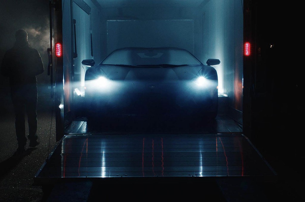 Cha con mê Lamborghini chế xe Aventador SV replica và món quà Giáng sinh ngọt ngào ảnh 1