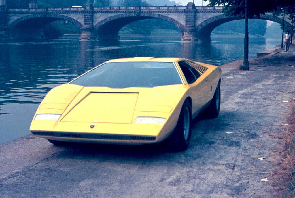 Chiếc Lamborghini năm xưa mà chúng ta từng mơ mộng giờ đã tròn 50 tuổi! ảnh 7