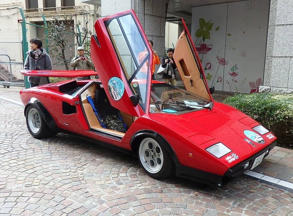Nhờ một đại gia chịu chơi, cả Lamborghini và dòng siêu xe Countach đã sống sót qua thập niên 80 như thế nào? ảnh 12