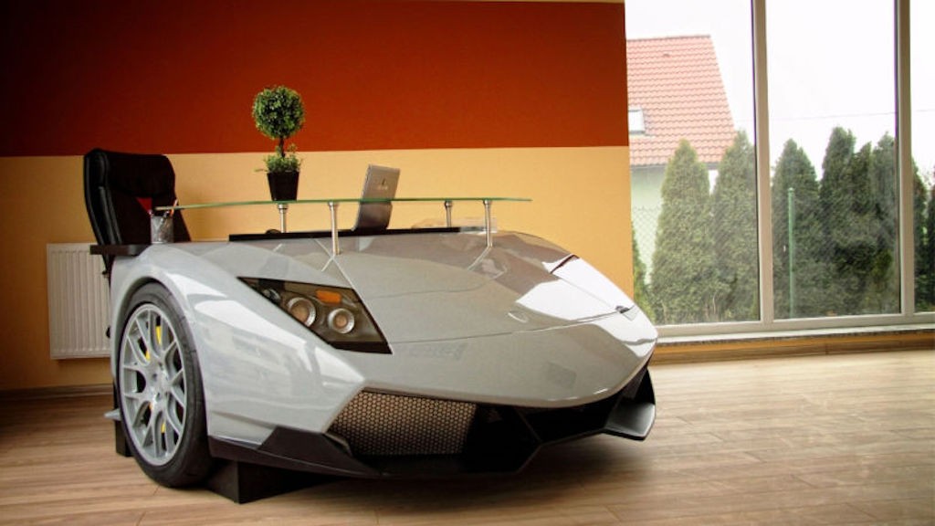“Tròn mắt” với sofa hình Lamborghini Murcielago SV giá hơn 228 triệu ảnh 4