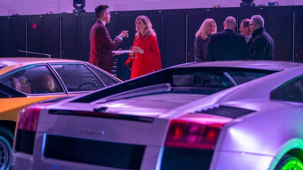 Lamborghini đã dành bất ngờ gì cho khách VIP tại dạ tiệc Giáng sinh 2019 của mình? ảnh 8