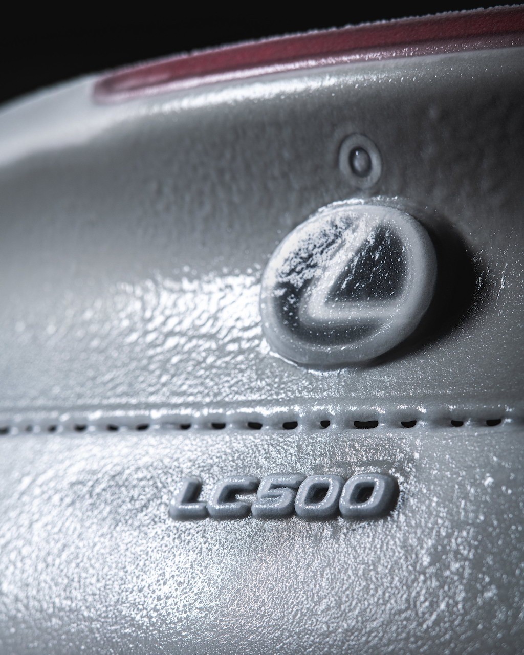 Thử xe kiểu “dị” như Lexus: đem nguyên mui trần hạng sang LC 500 đi... đông lạnh! ảnh 3