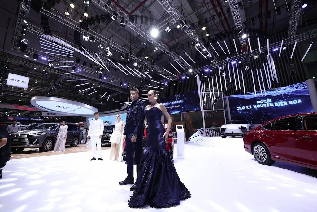 Chuẩn bị cho kỷ nguyên xe điện, Lexus đã hướng tới cá nhân hoá sự sang trọng tại VMS 2022 như thế nào? ảnh 18