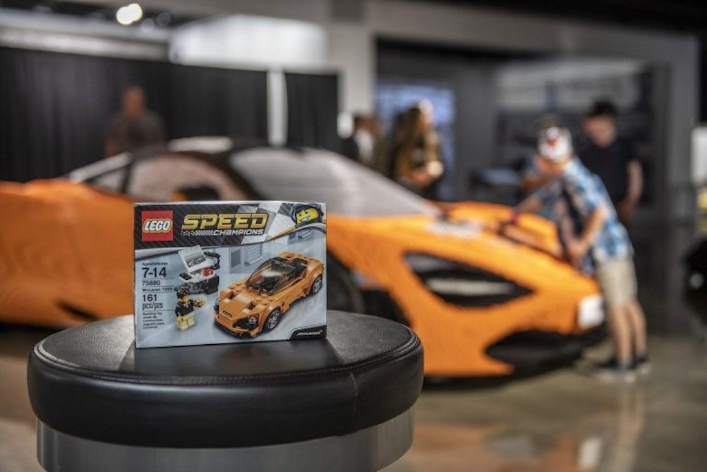 Độc đáo siêu xe McLaren 720S ghép từ Lego ảnh 3