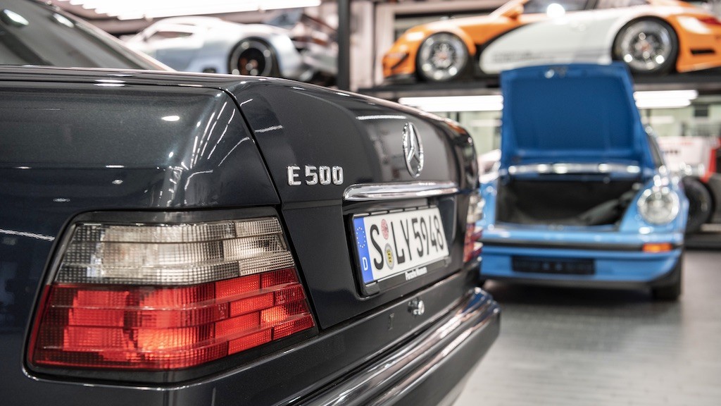 Cách đây 30 năm, Porsche đã từng sản xuất xe... Mercedes E-Class và thành công như thế nào? ảnh 19