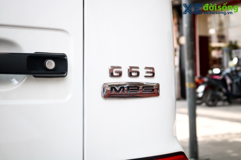 Siêu SUV Mercedes-AMG G 63 ghế chủ tịch độc nhất Việt Nam hoá trang với màu mới ít nổi hơn ảnh 4