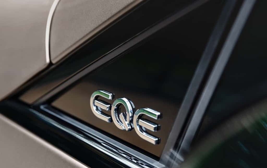 Ra mắt Mercedes-Benz EQE SUV 2023: Công nghệ ngập tràn, quãng đường di chuyển ấn tượng ảnh 15