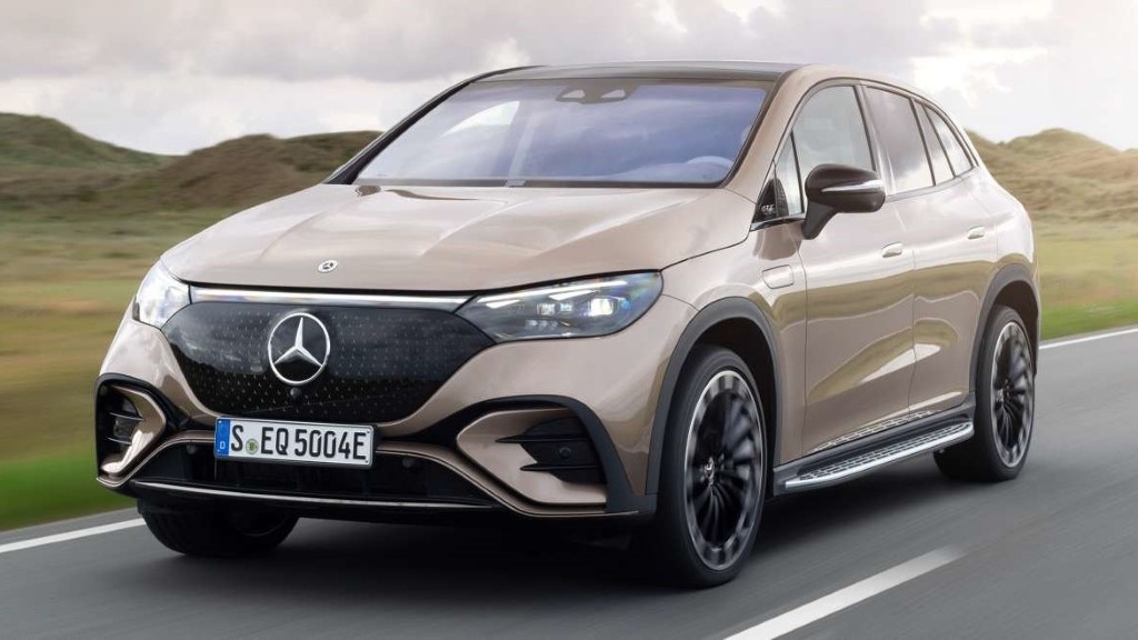 Ra mắt Mercedes-Benz EQE SUV 2023: Công nghệ ngập tràn, quãng đường di chuyển ấn tượng ảnh 16