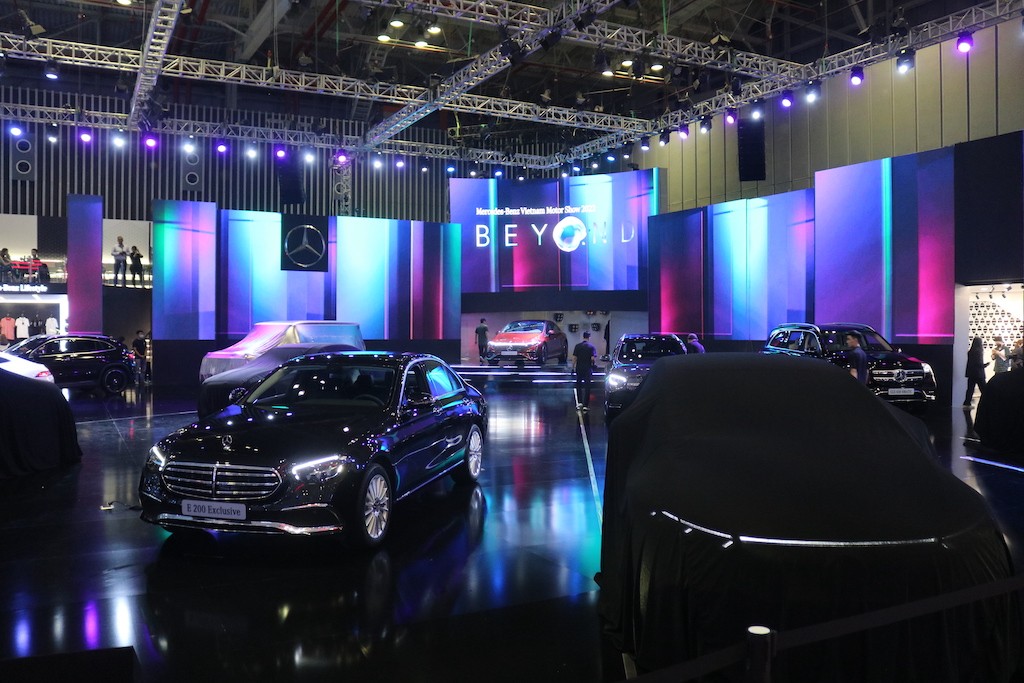 Mercedes-Benz và dàn xe sang 17 chiếc, tổng giá trị cả trăm tỷ tại triển lãm ô tô Việt Nam 2022 ảnh 1