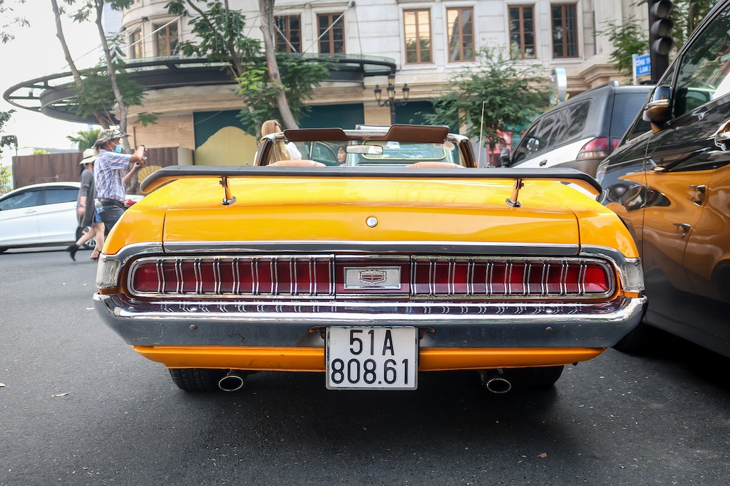 Ngắm nhìn Mercury Cougar Convertible 1970: “Siêu độc” tại Sài Gòn, bản mui trần của xe rapper Binz ảnh 18