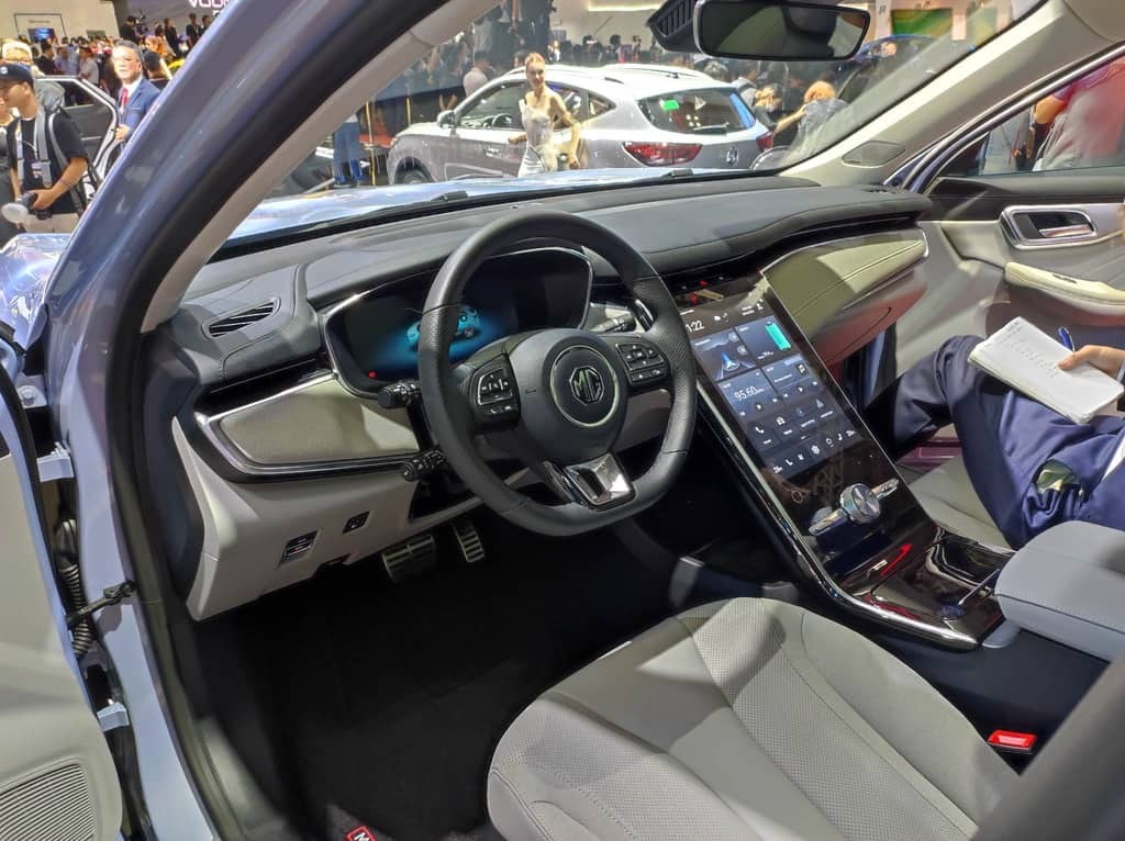 Ra mắt mẫu SUV “flagship” Marvel R của MG, đối thủ của Toyota bZ4X tại VMS 2022  ảnh 4