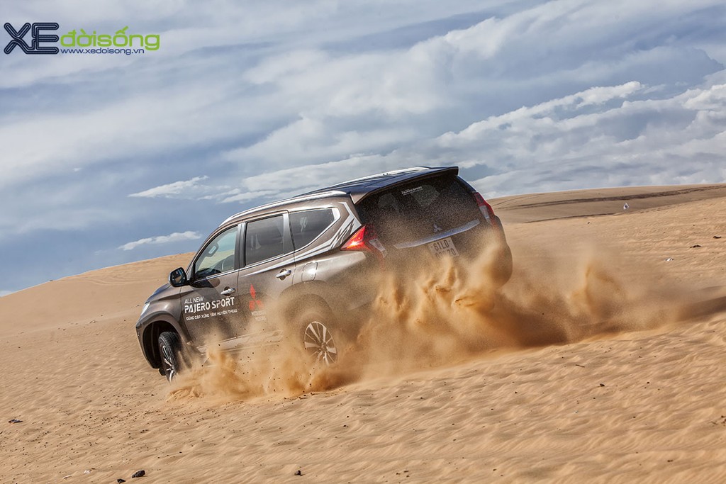 Off-road kiểu “Dakar Rally” phi thường với Mitsubishi tại đồi cát Bàu Trắng ảnh 13