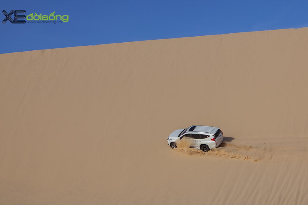 Off-road kiểu “Dakar Rally” phi thường với Mitsubishi tại đồi cát Bàu Trắng ảnh 18