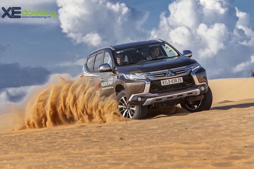 Off-road kiểu “Dakar Rally” phi thường với Mitsubishi tại đồi cát Bàu Trắng ảnh 1