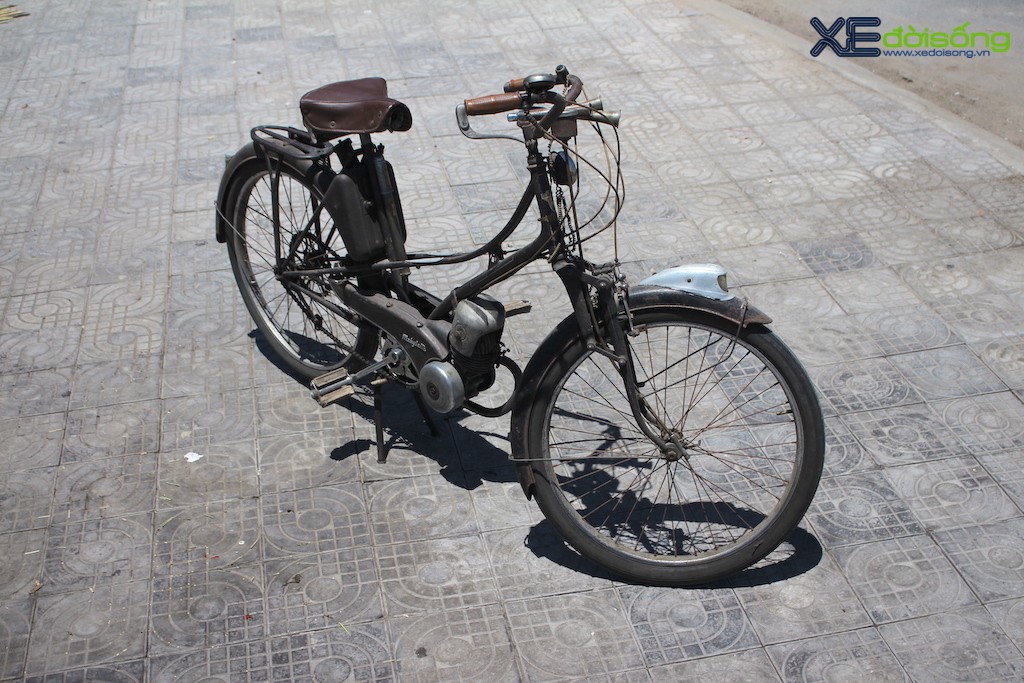 Diện kiến “cụ” xe đạp máy Mobylette AV3 nguyên bản sau 70 năm, bảo vật tại phố cổ Hội An ảnh 5