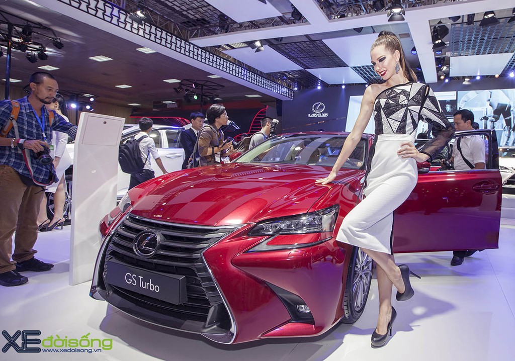 Dàn người mẫu Lexus sắc bén nhất Vietnam Motor Show 2016 ảnh 4