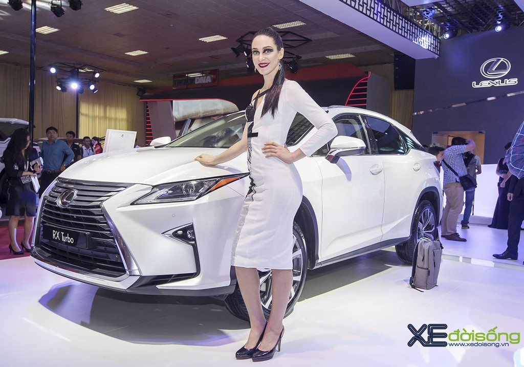 Dàn người mẫu Lexus sắc bén nhất Vietnam Motor Show 2016 ảnh 5