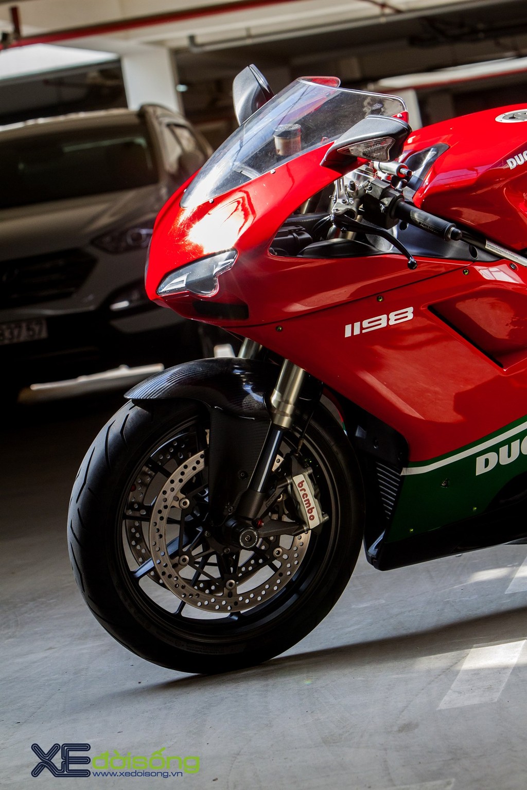 Ngắm Ducati 1198, huyền thoại trong làng Super Bike xi-lanh đôi ảnh 16