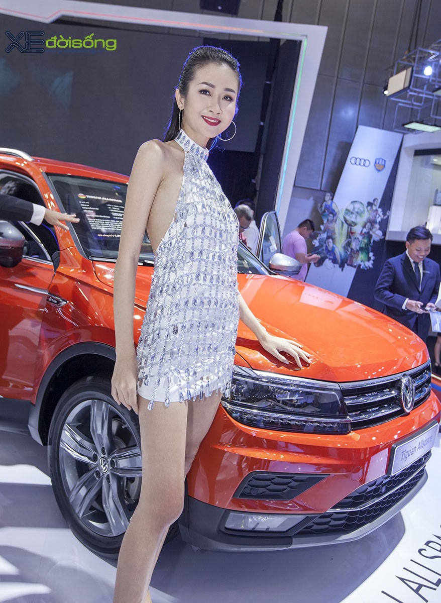 Dàn mẫu Việt sắc sảo, gợi cảm bên xe Volkswagen đẳng cấp Đức ảnh 7