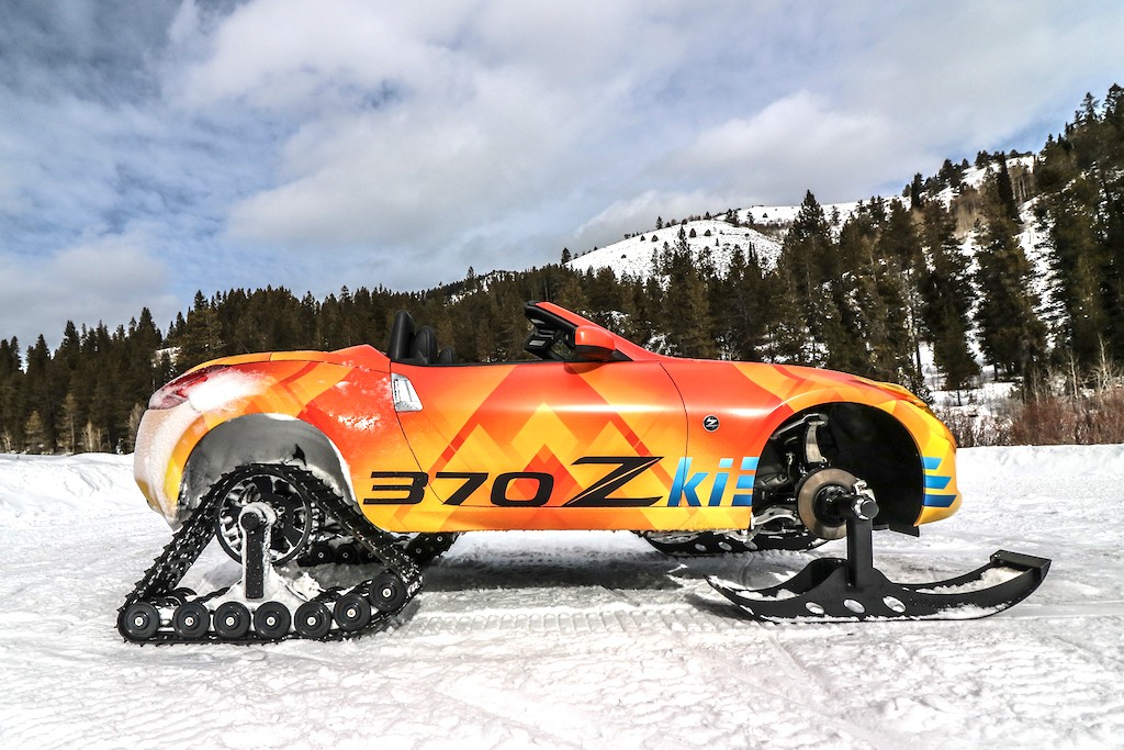 Mui trần Nissan 370Z Roadster hóa thân thành “chiến xa” núi tuyết ảnh 2
