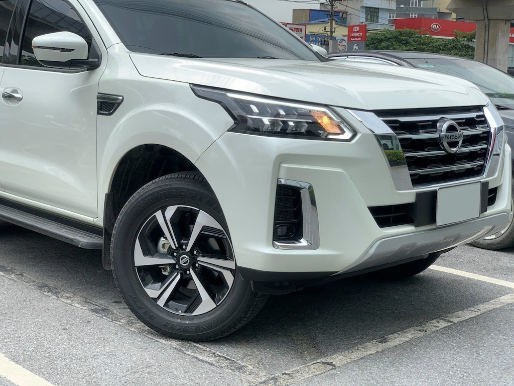 SUV hạng trung Nissan Terra 2022 về đại lý tại Hà Nội, trang bị thế này thì đấu Ford Everest kiểu gì? ảnh 7