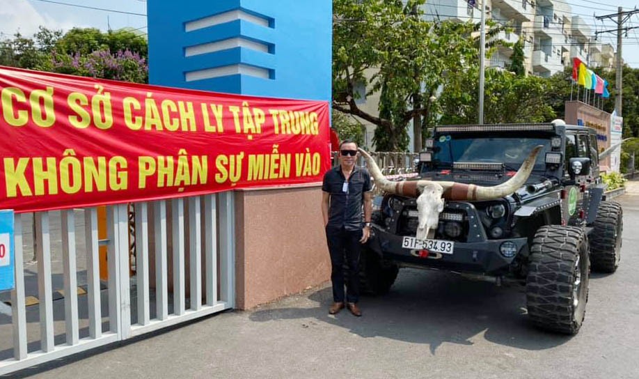 Ông chủ Võng xếp Duy Lợi lái “Jeep Vương” chở đồ từ thiện ủng hộ chống dịch Covid-19 ảnh 1