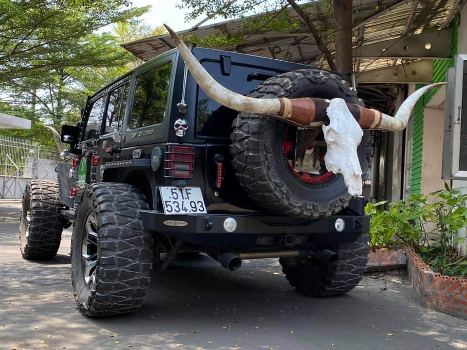 Ông chủ Võng xếp Duy Lợi lái “Jeep Vương” chở đồ từ thiện ủng hộ chống dịch Covid-19 ảnh 6