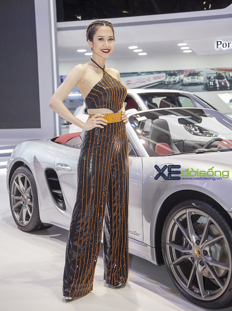 Dàn người đẹp PL Model lộng lẫy với xe thể thao Porsche  ảnh 8