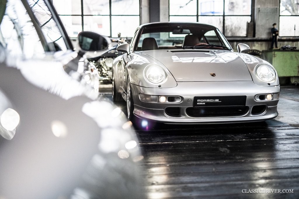 Người mê Porsche “phát cuồng” khi thấy 3 biểu tượng siêu xe đặc biệt hội tụ mừng sinh nhật ảnh 13