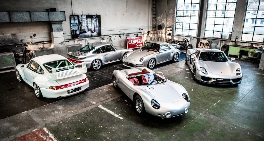 Người mê Porsche “phát cuồng” khi thấy 3 biểu tượng siêu xe đặc biệt hội tụ mừng sinh nhật ảnh 1