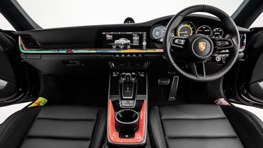 Không chỉ nhờ hãng cá nhân hoá, bạn còn có thể tự “thửa riêng” Porsche 911 bằng chính đôi tay mình! ảnh 6